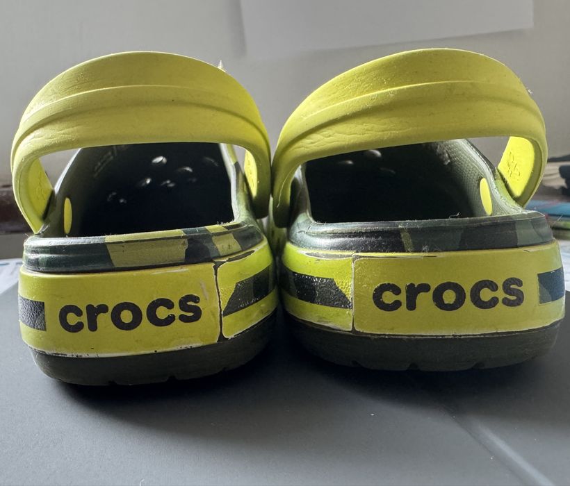 Klapki Crocs C12