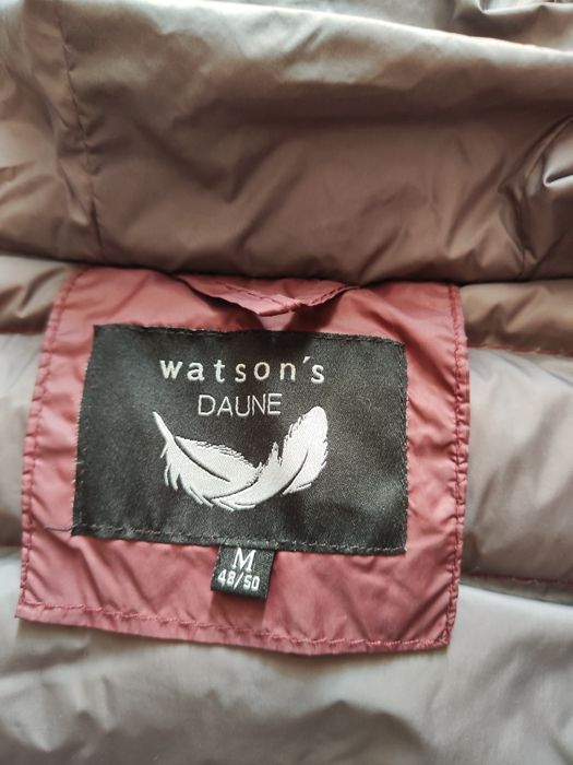 Продам куртку на пуху .