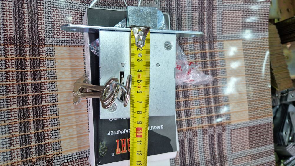 Замок врезной Гигант