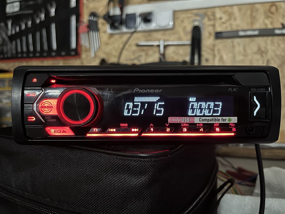 Radio Pioneer DEH-S120UB mp3 usb