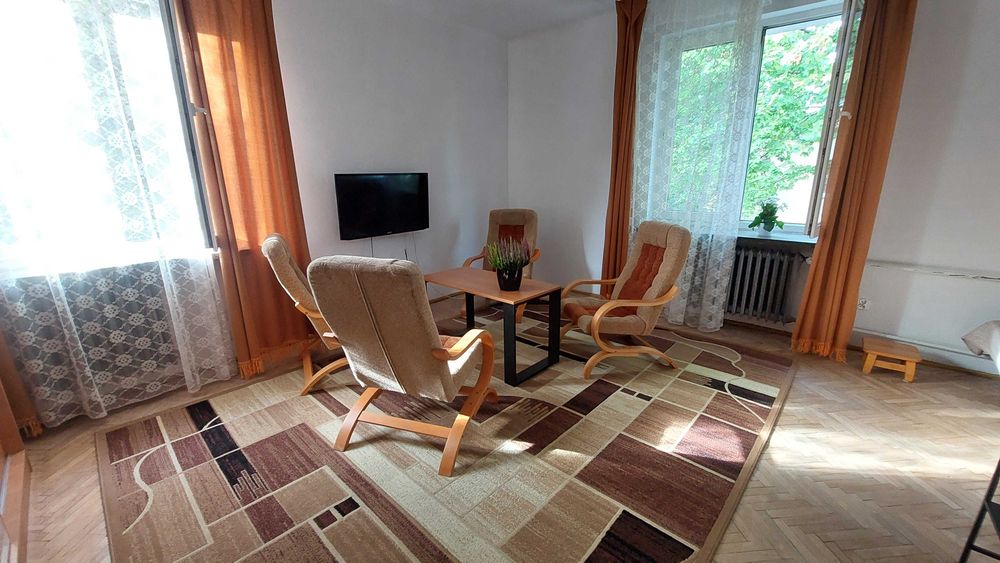 Miła kawalerka dla pary w zielonej okolicy (Lublin, Bronowice- między Śródmieściem a Felinem)