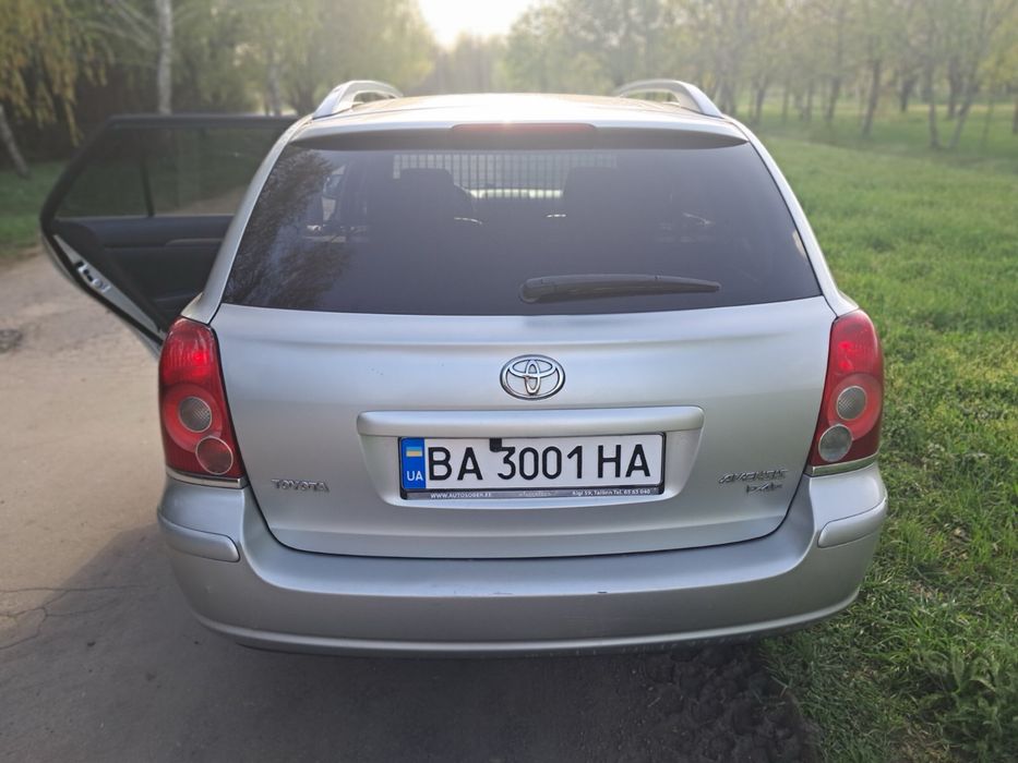 Продам своє авто Toyota