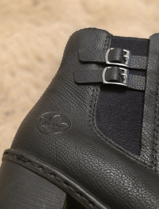 Botki Rieker obcas 40 czarne