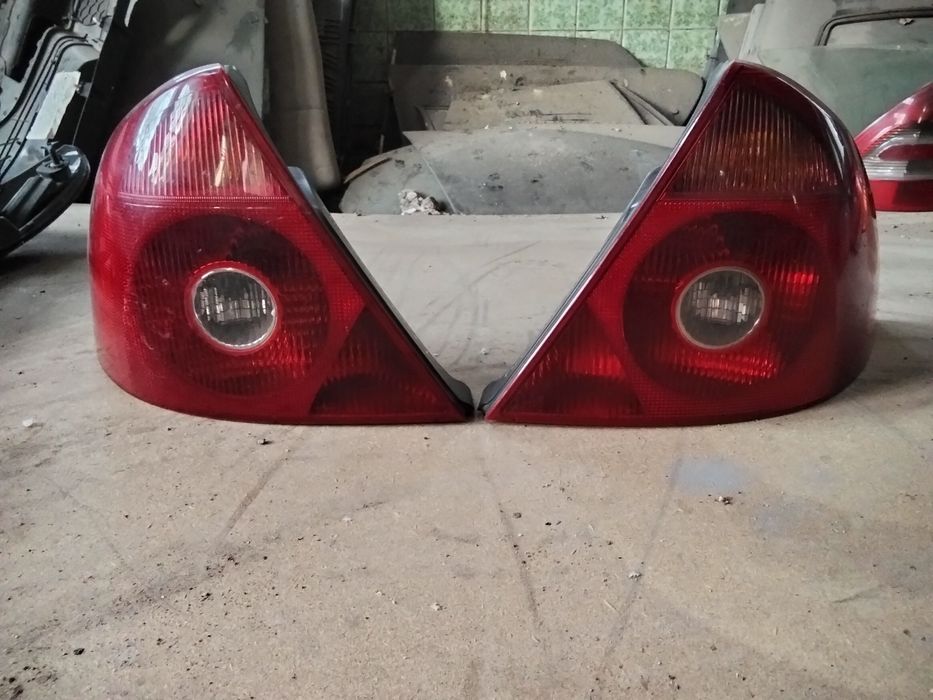 Задній фонарь Audi A3 8P Ford Mondeo Mk3 Jeep Cherokee KK
