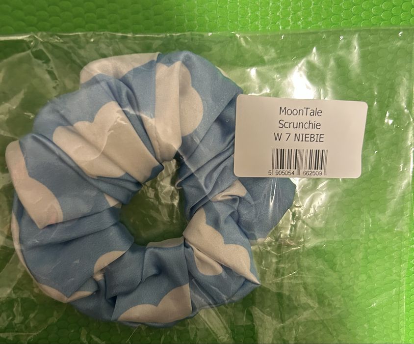 Scrunchie W 7 Niebie Julii Żugaj