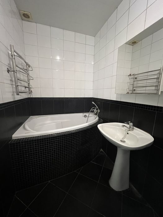 Продам 1к.кв метро ХТЗ