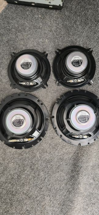 Colunas Pioneer 2x TS-G1320F 250W  2x TS-G1720F 300W