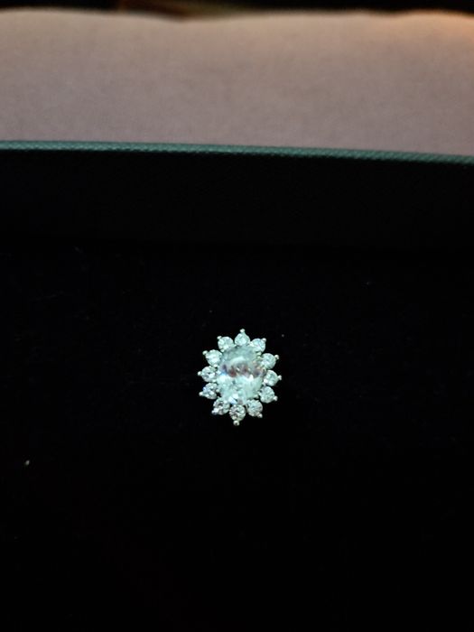 Anel em prata com zirconias