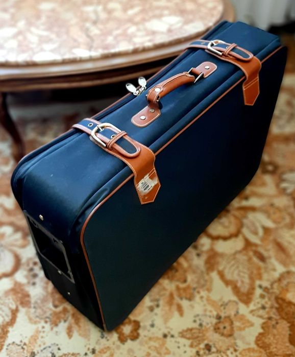 Дорожный чемодан De Fanal. Приобретен в Германии.