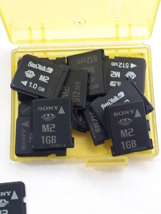 Карта памяти на PSP Sony   (1-4gb)