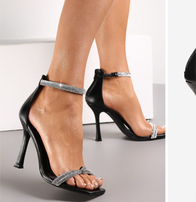 Босоніжки жіночі