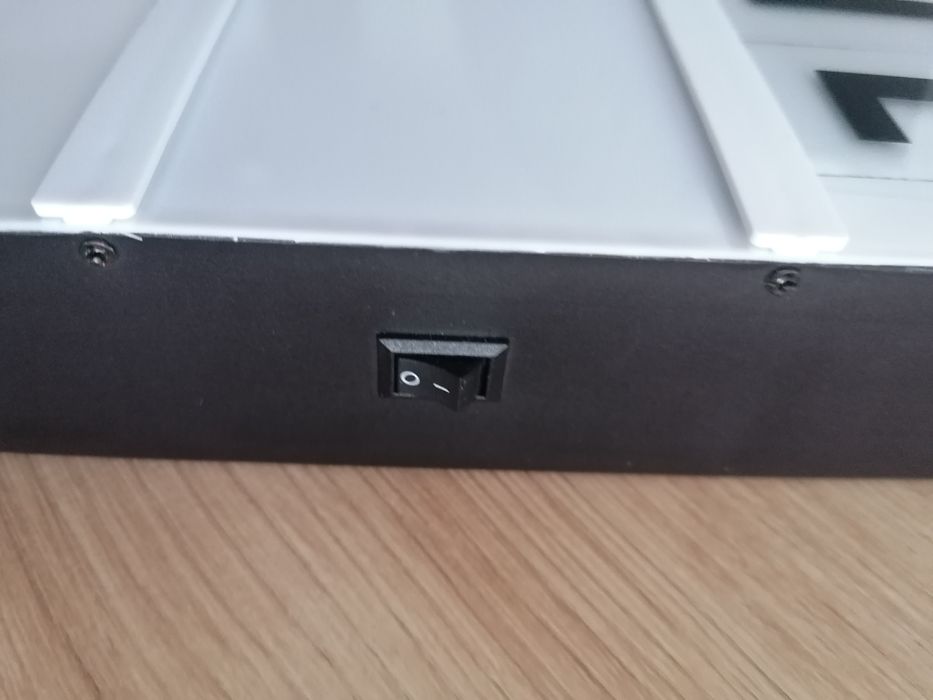 lampka led z personalizowanym napisem