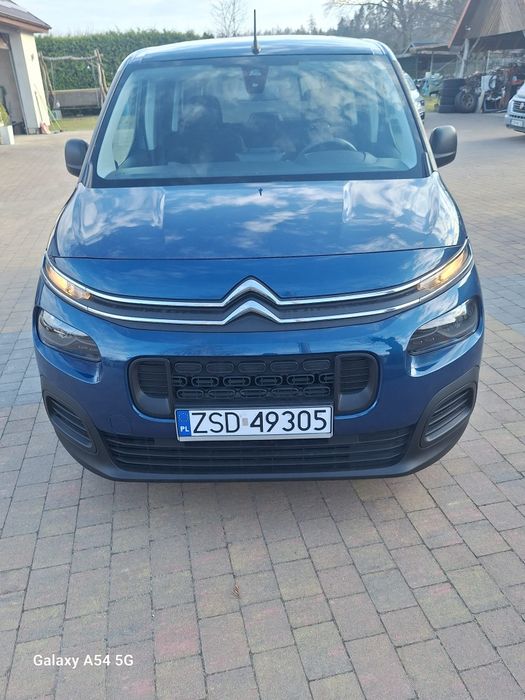 Sprzedam lub zamienię Citroen Berlingo 1.2 Benzyna 2020 na Pickup lub auto terenowe