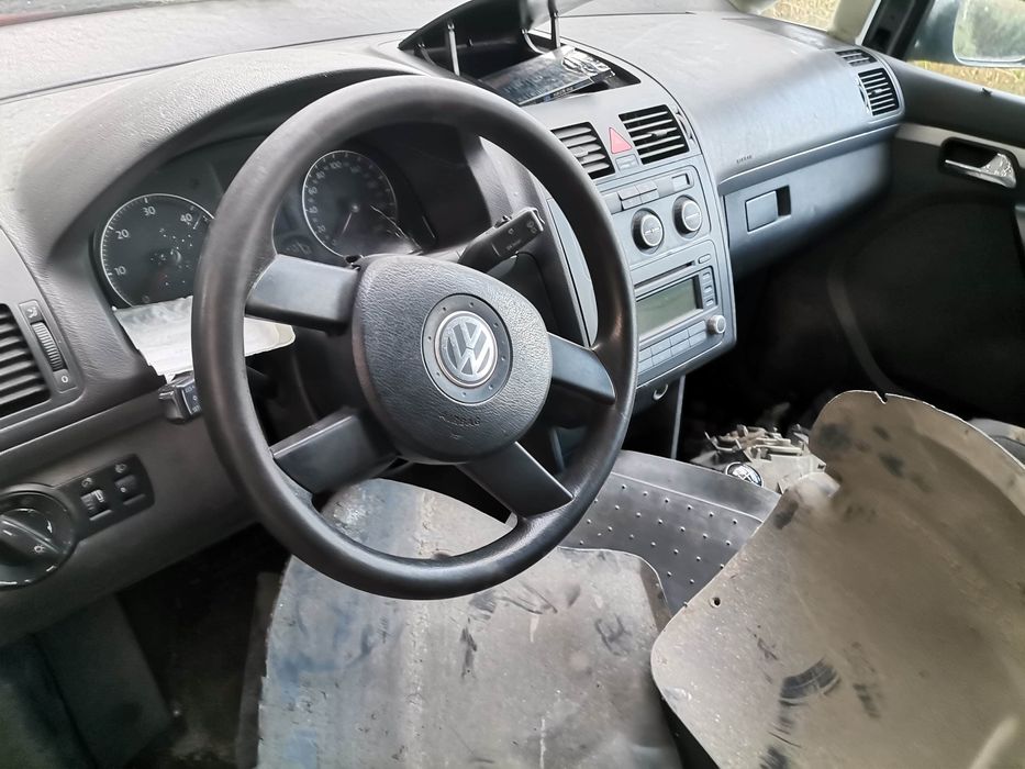 Vw touran 2.0 tdi silnik AZV skrzynia hdv kolor ld7x na części szyba