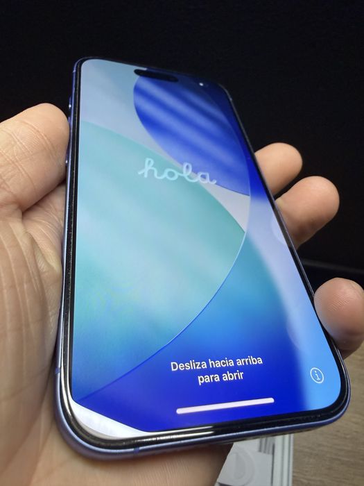 Iphone 16 + etui