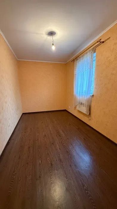 Оренда будинку 220 м2 з бомбосховищем