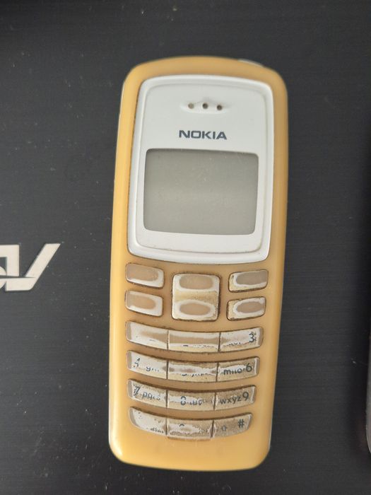Nokia 1661,  2100