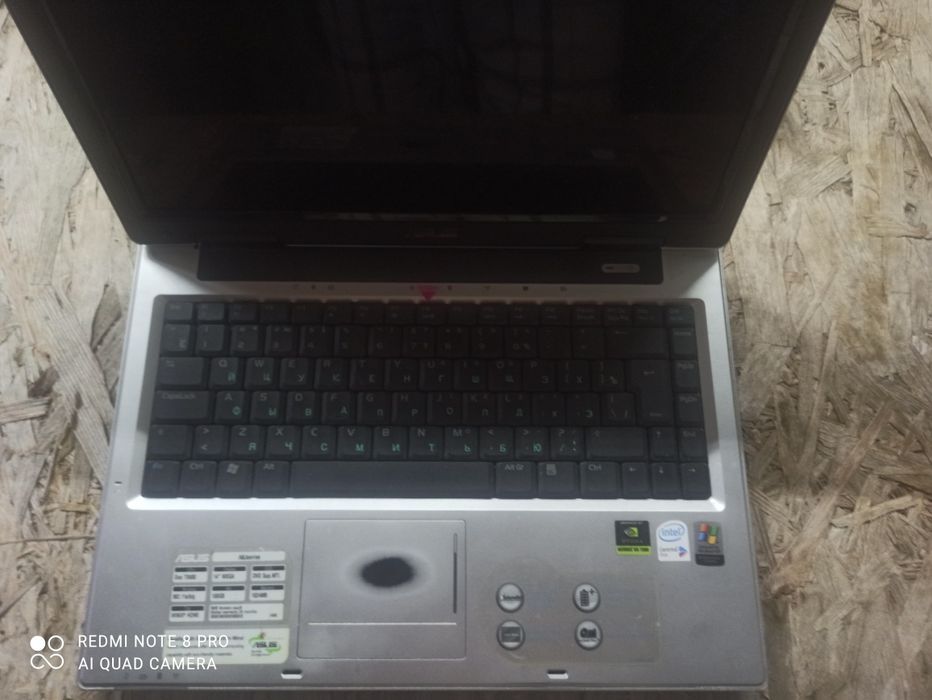 Ноутбук asus a8j