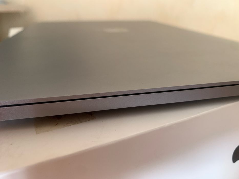 Macbook Pro 13 2017 рік. 16/512