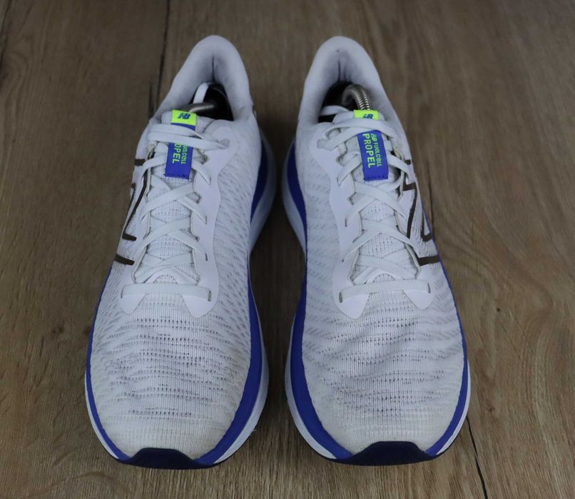 New Balance FuelCell Propel v4 męskie biegowe 44 ( 29 cm)