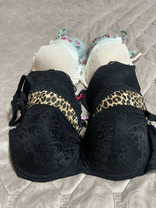 Лот бюстиків для вас красуні