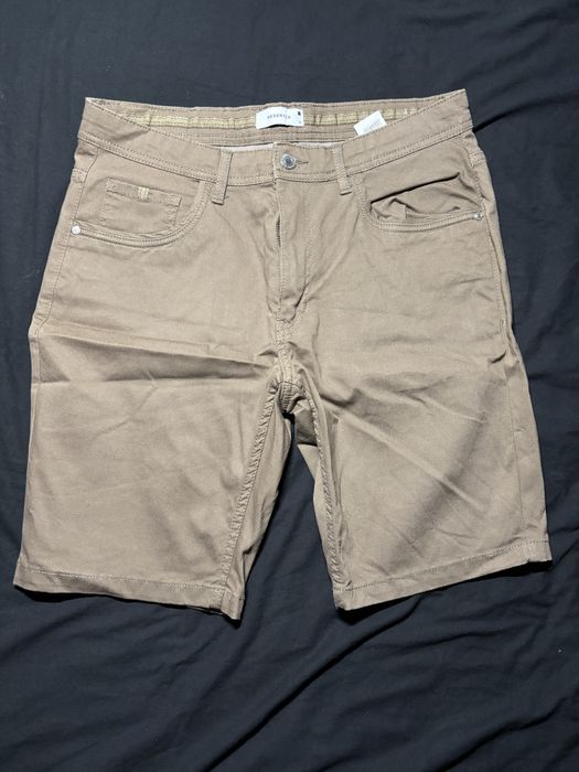 Spodenki brazowe Reserved