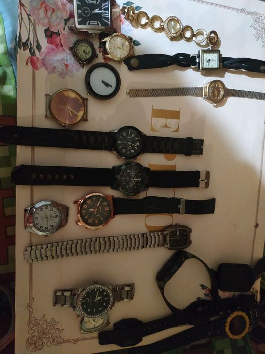 Годинники наручні жіночі не робочі
