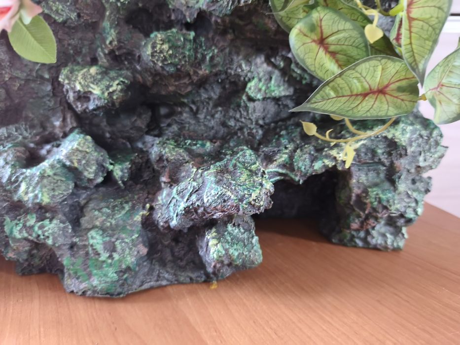 Ścianka do terrarium