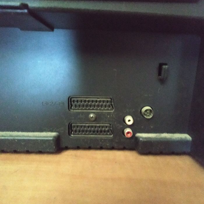 Телевизоры " SONY", " ВЕКО"- 1шт