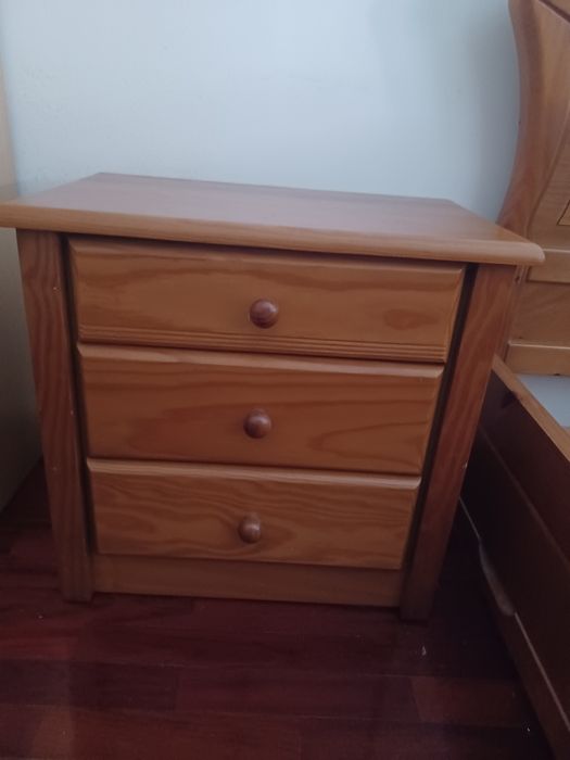 Móveis Quarto de Solteiro em Pinho Mel