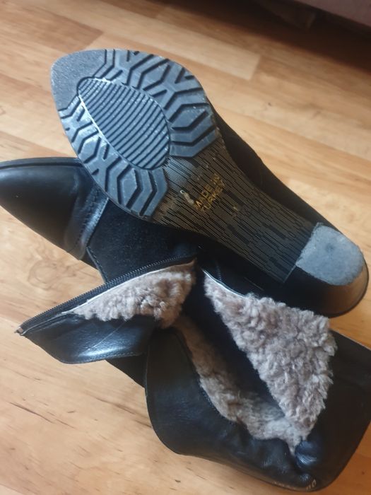 Зимове жіноче взуття