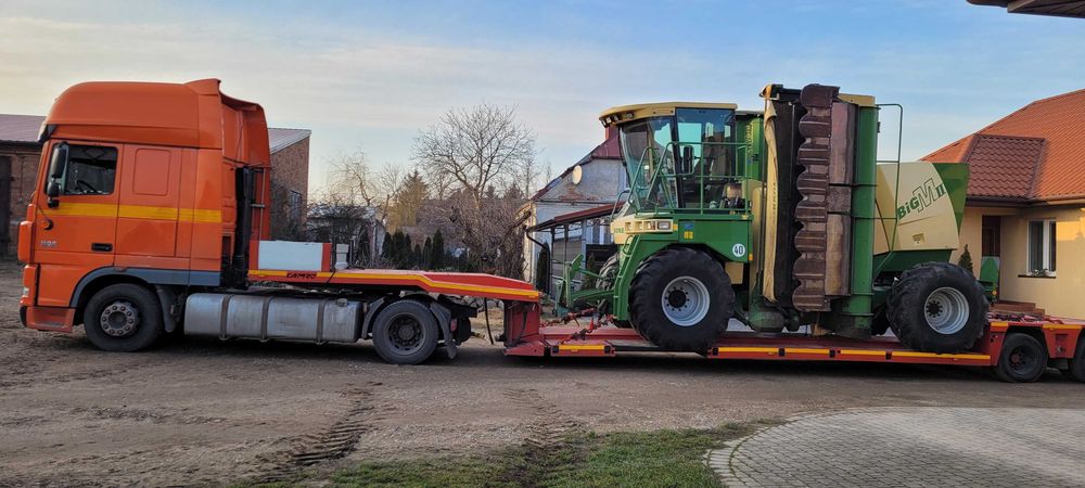 Transport maszyn rolniczych i budowlanych LAWETA