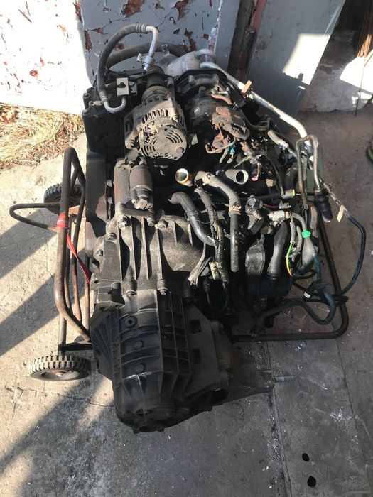 Запчасти Форд фокус MK 1 tdci 1.8 продам двигатель с коробкой