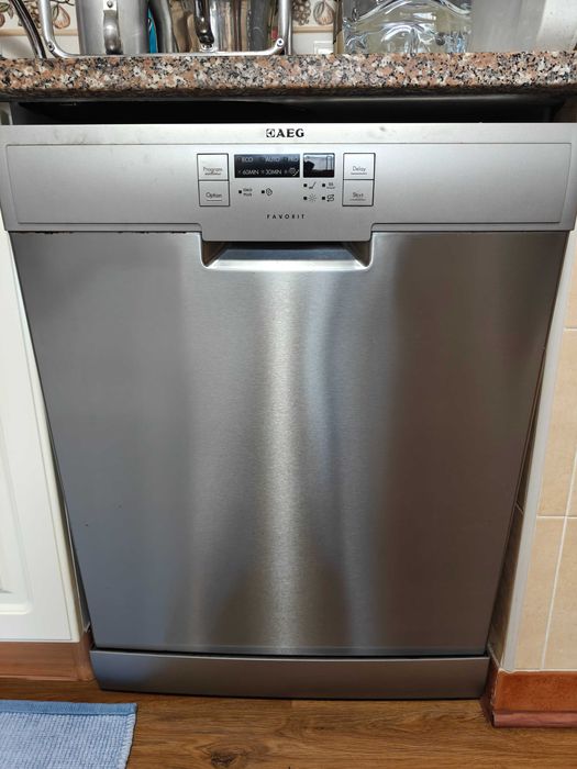 Máquina Lavar Loiça - AEG F55512M0