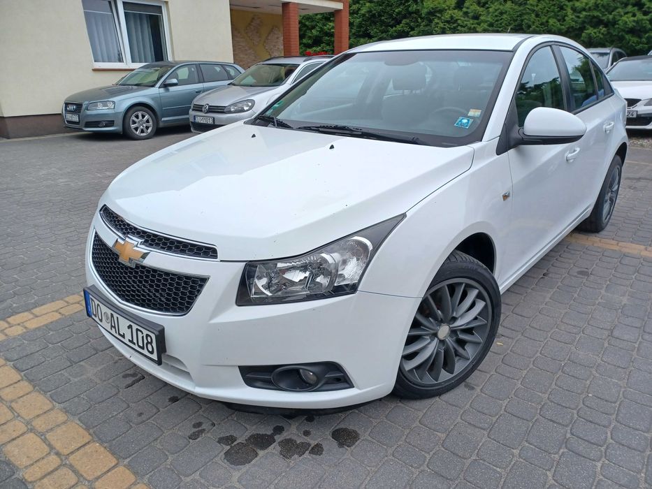 Chevrolet Cruze 1.6 benz klima alu eklektryka super stan z Niemiec
