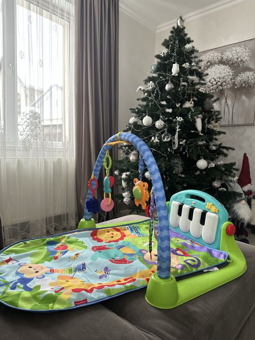 Розвивальний музичний килимок Fisher-Price Kick & Play Piano Gym