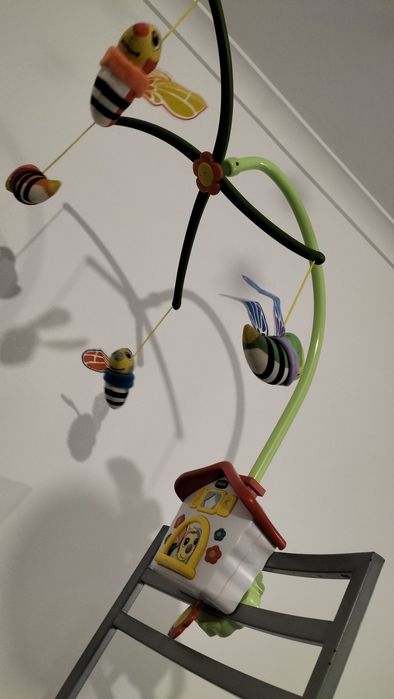 Brinquedo Chicco para berço de bebé