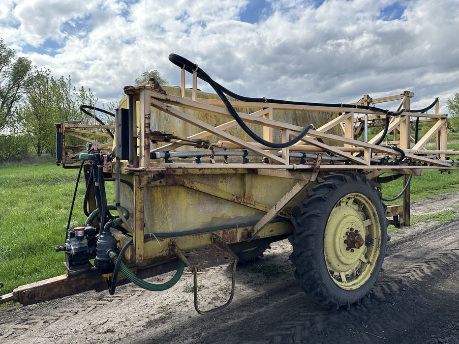 Обприскувач ОП - 2000