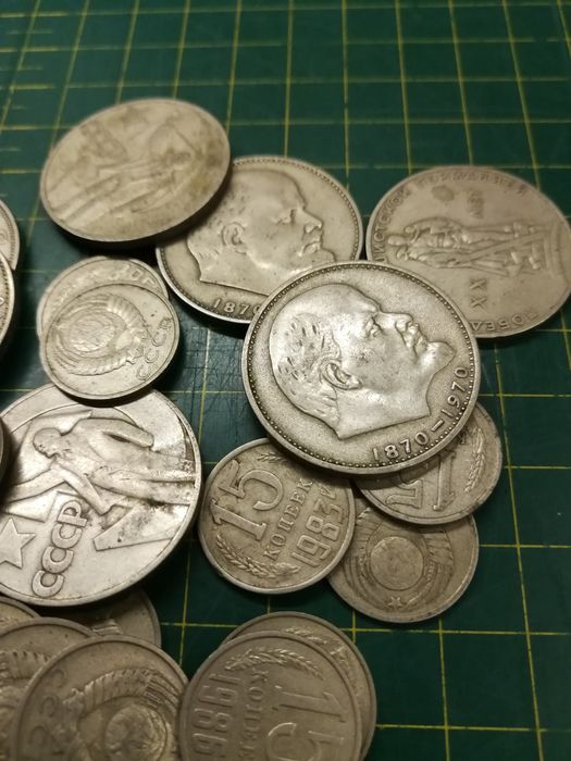 Советские металлические рубли монеты разные пробки винные корковые нед