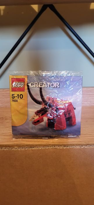 Lego Creator 7604 Dinozaur Triceratops unikat model wycofany