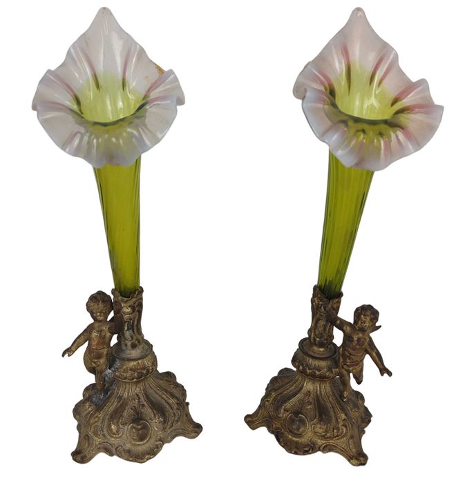 Par de violeteiros Vitorianos, estilo Art Nouveau