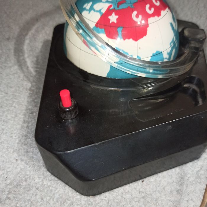 Светильник глобус -ракета СССР