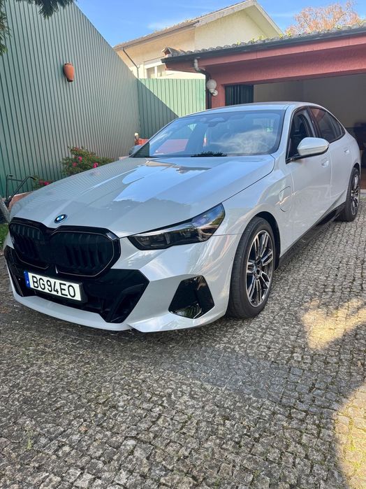 BMW 530 e Pack Desportivo M Pro
