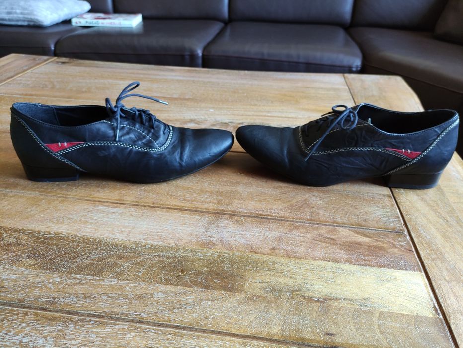 Buty jazzówki Quazi, r. 40, stan bdb, czarne