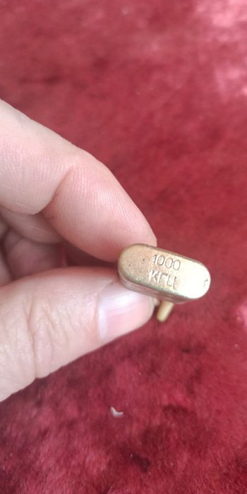 Кварцевые резонаторы 1000кгц.
