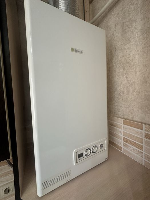 Продаж фасадного приміщення по проспекту Перемоги з АВТОНОМКОЮ