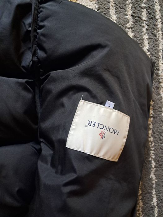 Пуховик Moncler, S