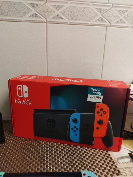 Nintendo Switch V2 - consola, jogos, proteções