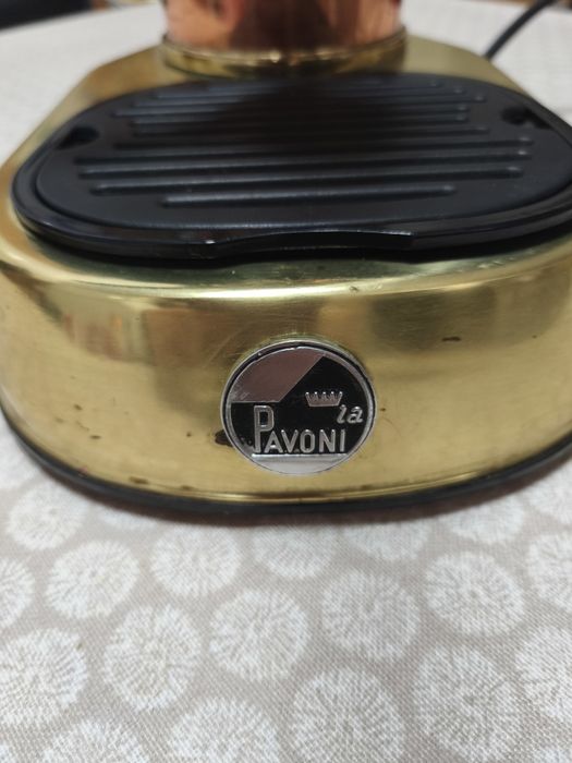 La Pavoni Professional máquina Espresso em funcionamento