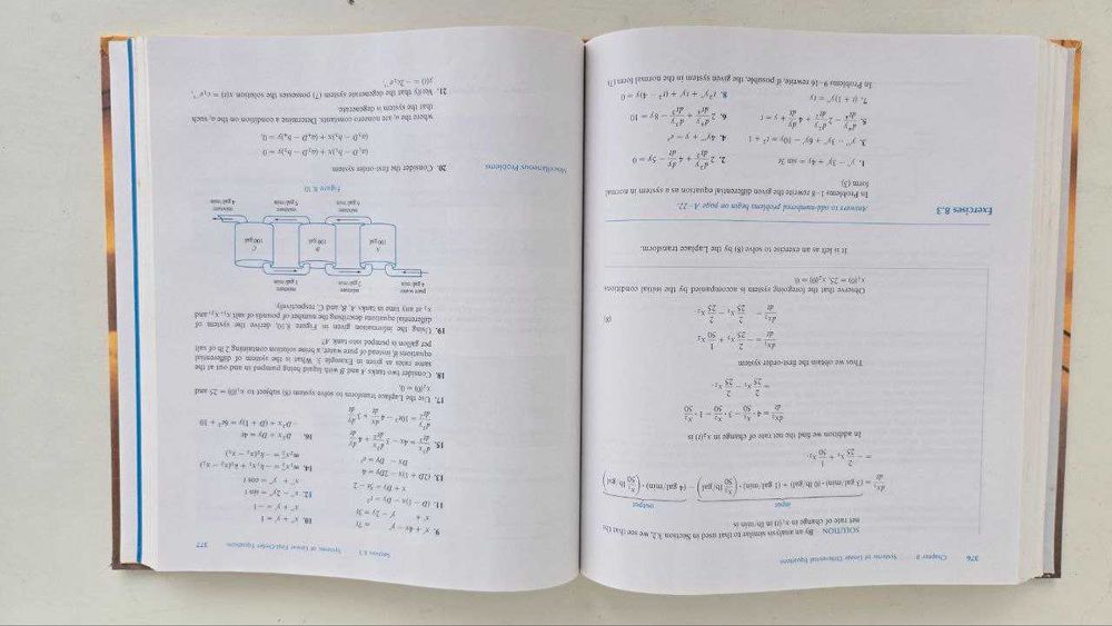 Livro universitário, matemática equações diferenciais, Dennis Zill
